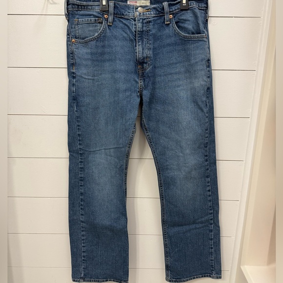 Signature by Levi Strauss Bootcut Jeans Set (34W x 30L) - Picture 4 of 5